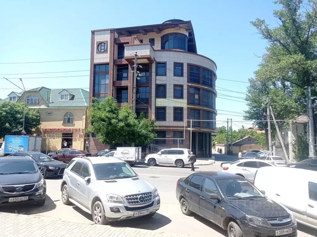 Офис в Дагестан, Махачкала ул. Магомеда Ярагского, 122 (300 м) - Фото 0