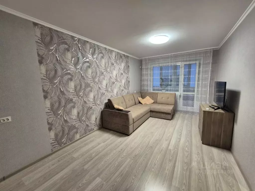 1-к кв. Самарская область, Тольятти просп. Степана Разина, 70 (33.0 м) - Фото 1