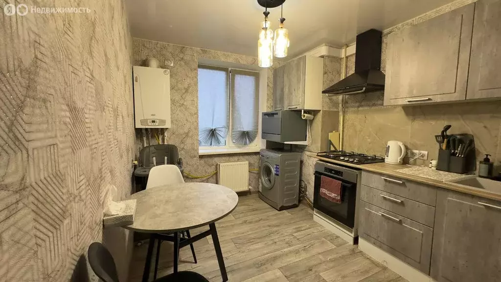 2-комнатная квартира: Армянск, микрорайон имени Генерала Корявко, 3 ... - Фото 1