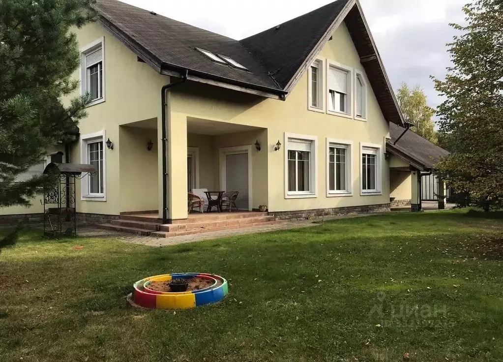 Дом в Московская область, Одинцовский городской округ, с. Немчиновка, ... - Фото 1