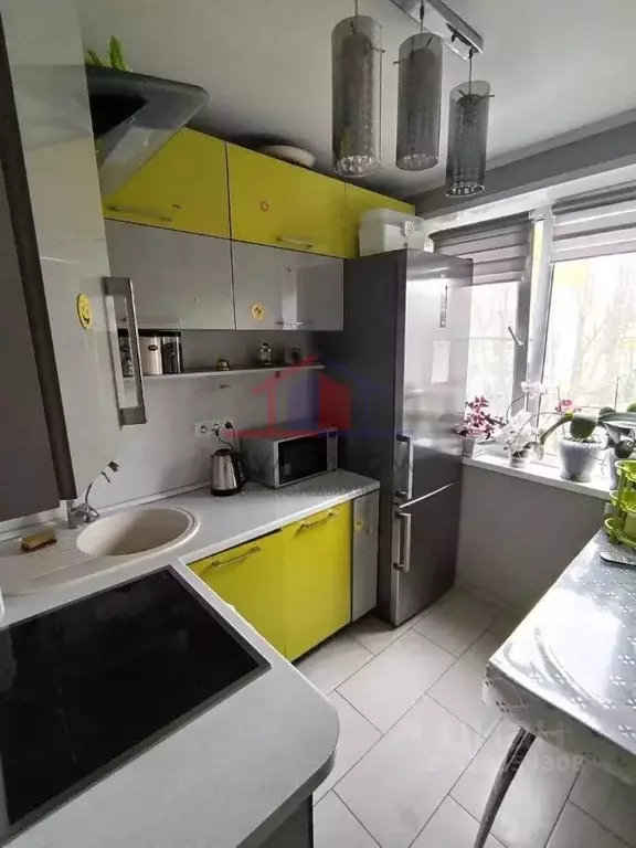 3-к кв. Белгородская область, Старый Оскол Жукова мкр, 8 (61.7 м) - Фото 1