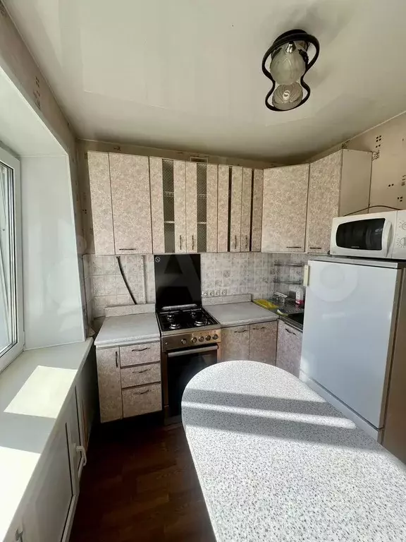 1-к. квартира, 30 м, 5/5 эт. - Фото 0
