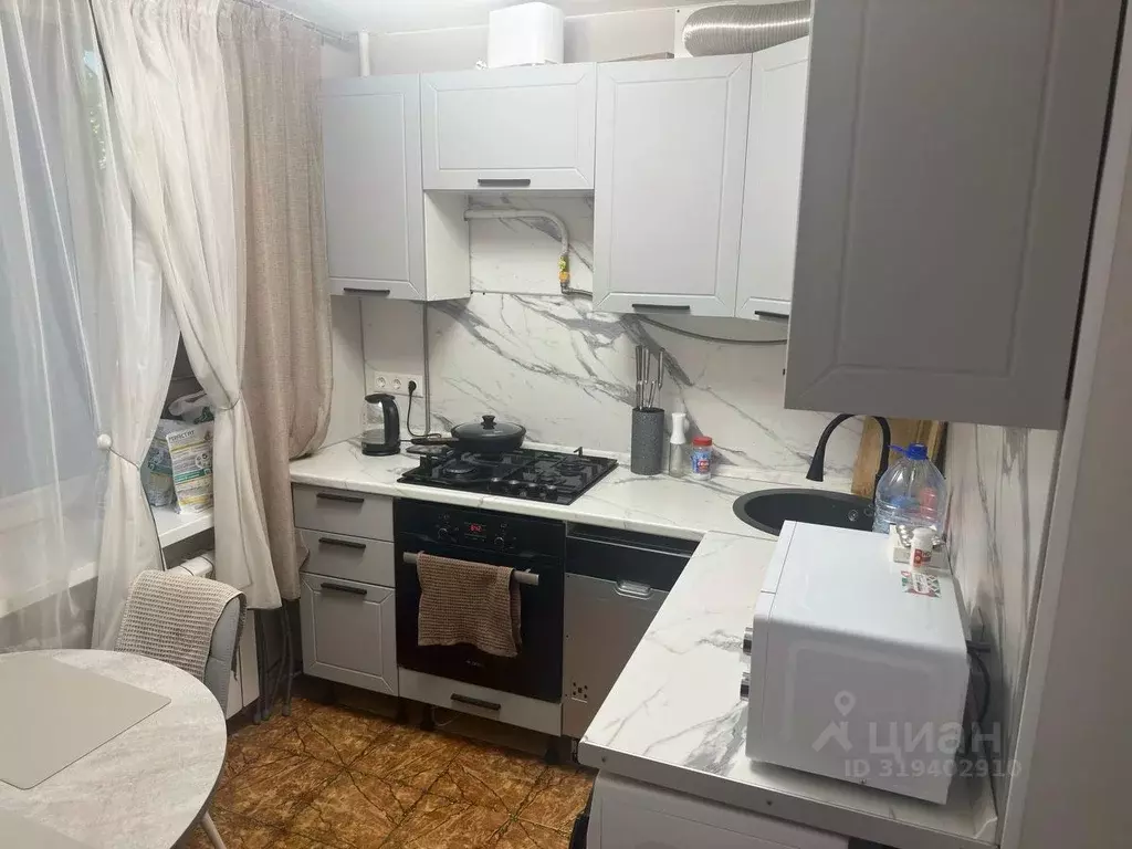 1-к кв. Московская область, Красногорск Речная ул., 5 (30.2 м) - Фото 0