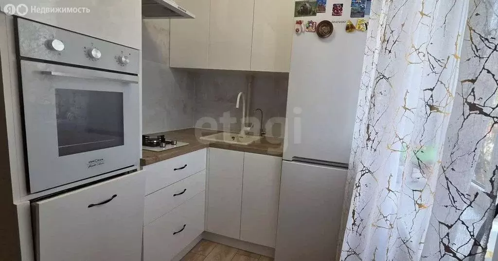 2-комнатная квартира: Калининград, улица Подполковника Емельянова, 302 ... - Фото 1