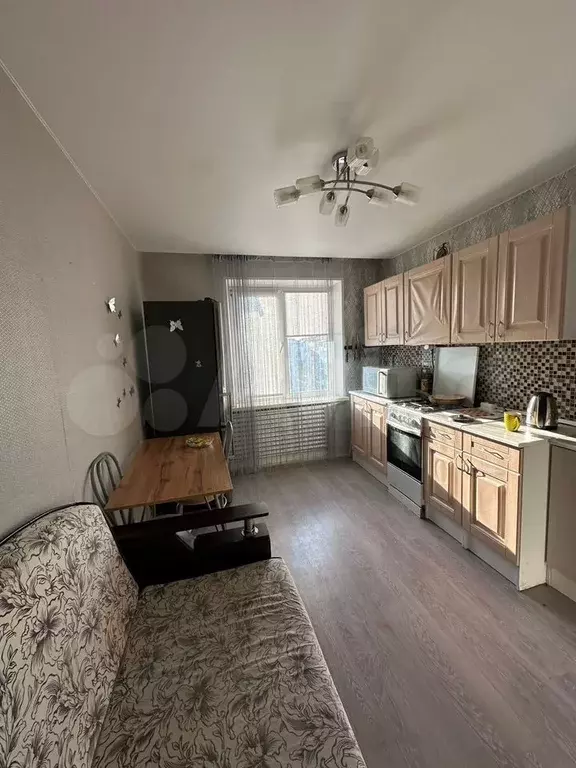 1-к. квартира, 40 м, 9/9 эт. - Фото 1