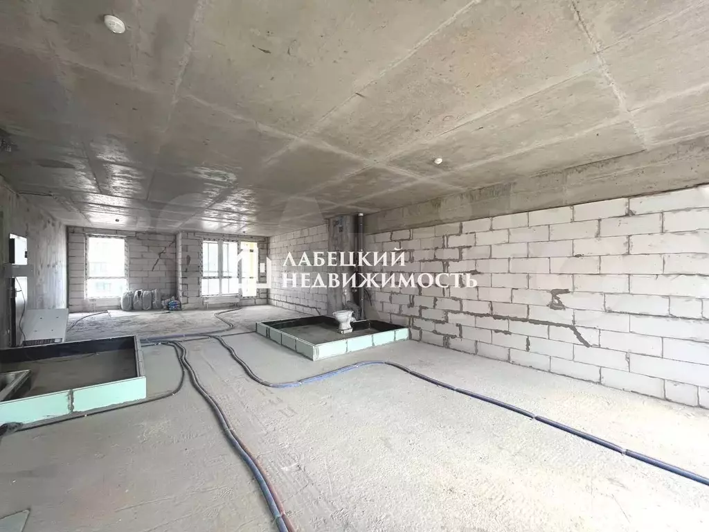 3-к. квартира, 100 м, 4/7 эт. - Фото 1