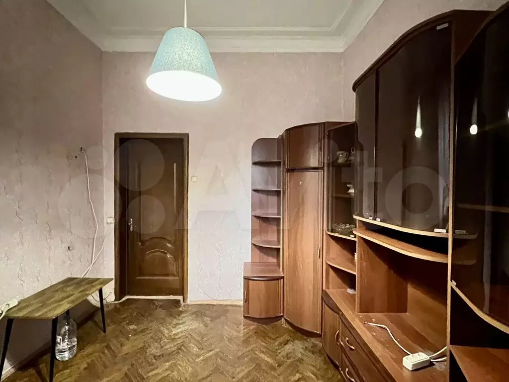 Комната 15 м в 6-к., 3/5 эт. - Фото 1
