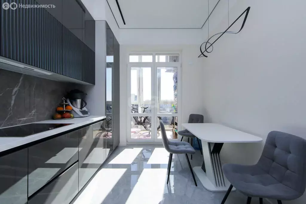 2-комнатная квартира: Калининград, Артиллерийская улица, 85Ак1 (52.38 ... - Фото 2