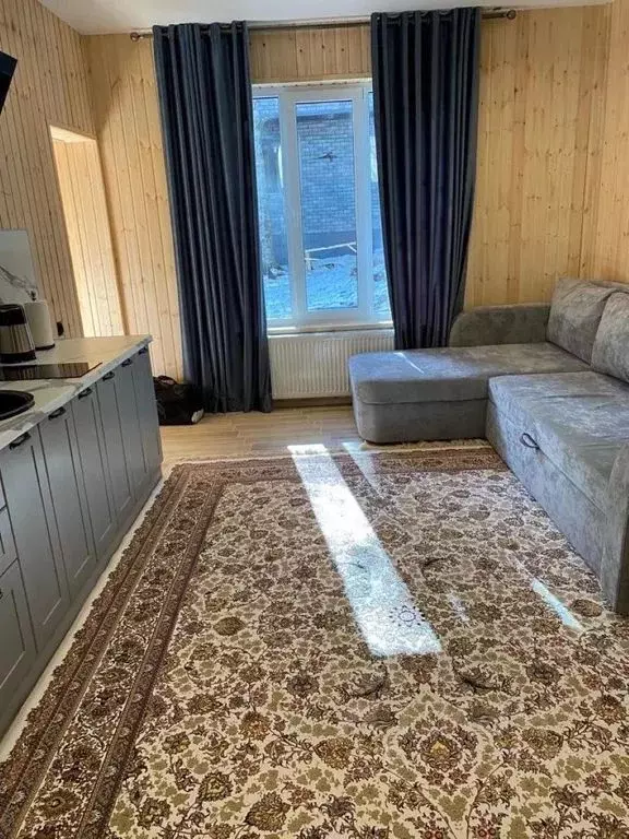 Комната Карачаево-Черкесия, Зеленчукский район, с. Архыз пер. 3-й ... - Фото 1