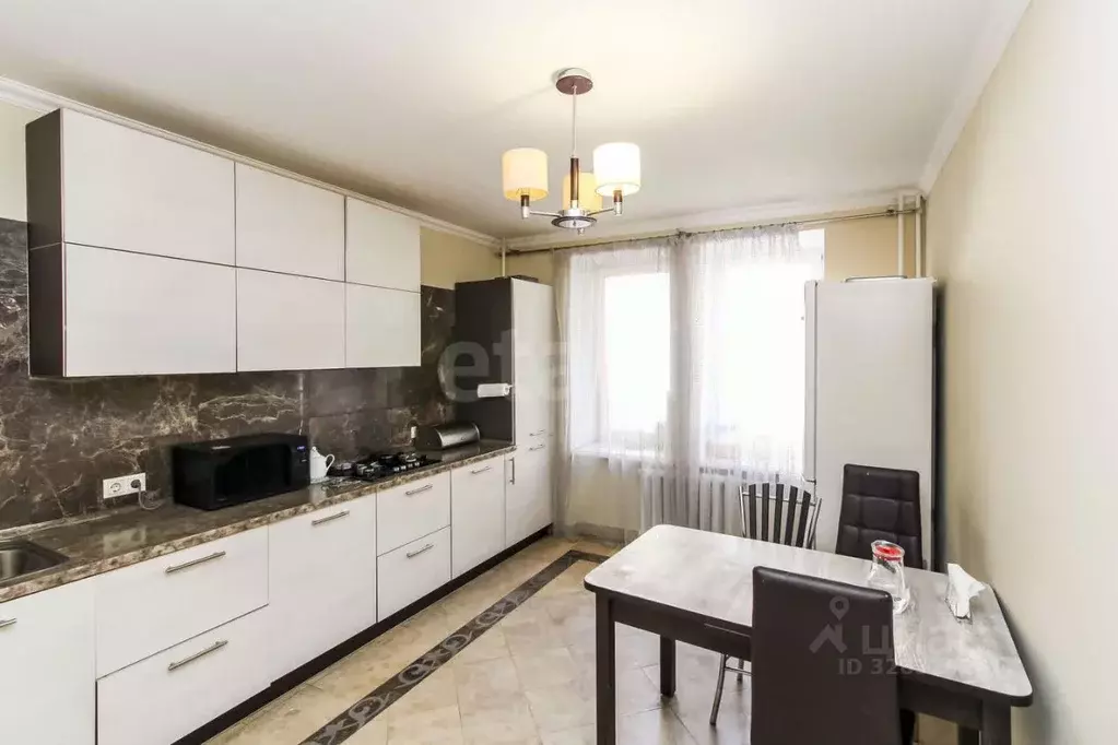 4-к кв. Тюменская область, Тюмень Микрорайон мыс, ул. Малиновского, 8 ... - Фото 1