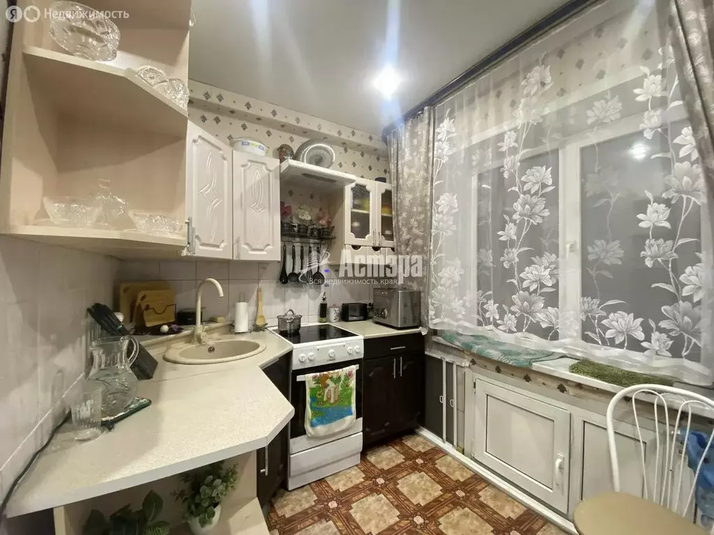 3-комнатная квартира: Чита, 2-я Шубзаводская улица, 31 (69.4 м) - Фото 2