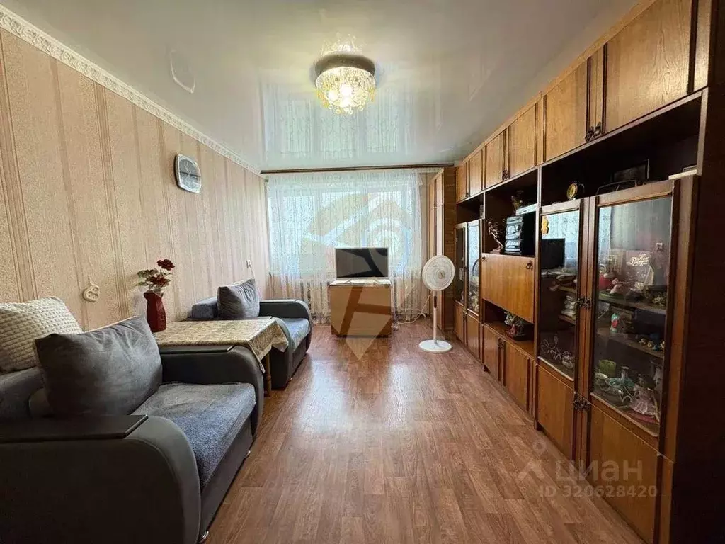 2-к кв. Белгородская область, Старый Оскол Макаренко мкр, 1 (45.3 м) - Фото 0