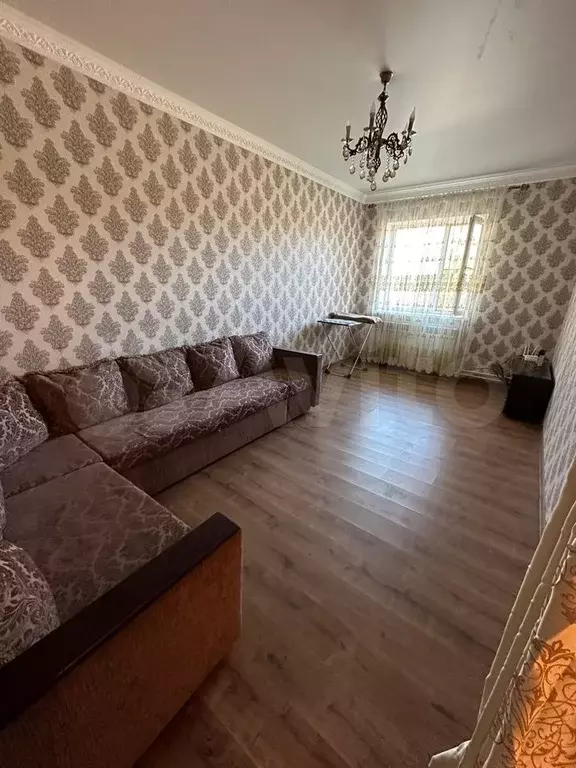 2-к. квартира, 60 м, 1/6 эт. - Фото 1