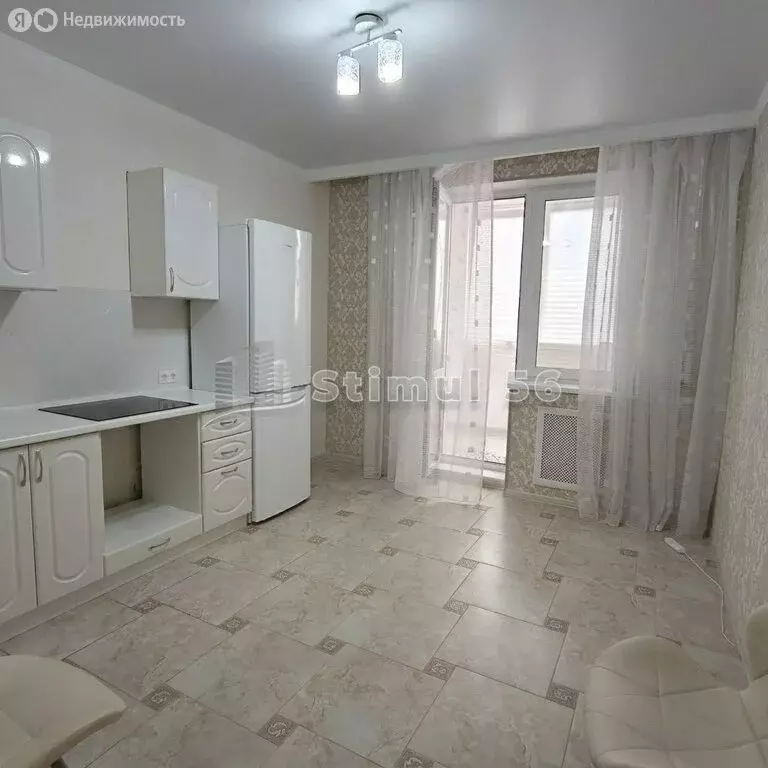 1-комнатная квартира: Оренбург, улица Поляничко, 12 (44 м) - Фото 1