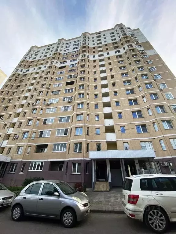 3-к кв. Липецкая область, Липецк ул. М.И. Неделина, 12 (82.0 м) - Фото 1
