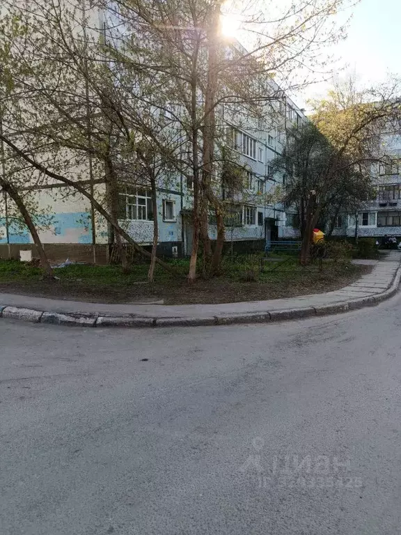 1-к кв. Самарская область, Тольятти просп. Степана Разина, 21 (31.5 м) - Фото 1