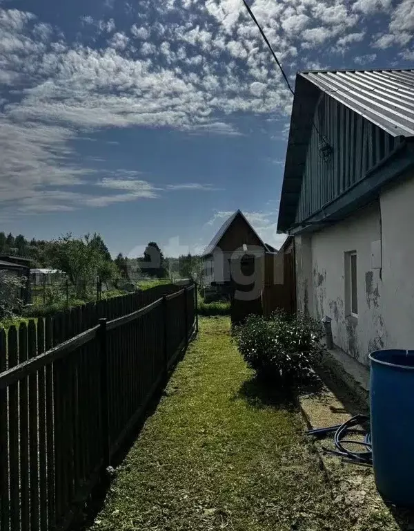 Дом в Калужская область, Перемышльский муниципальный округ, д. Курово ... - Фото 1
