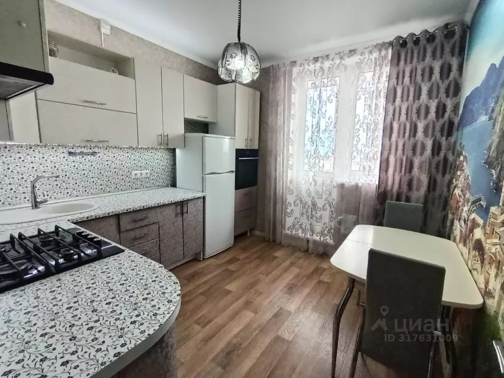 2-к кв. Оренбургская область, Оренбург Беляевская ул., 15 (55.1 м) - Фото 0