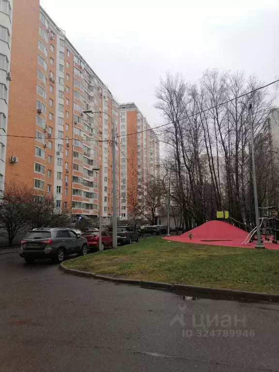 3-к кв. Москва ул. Дыбенко, 32К1 (82.0 м) - Фото 0
