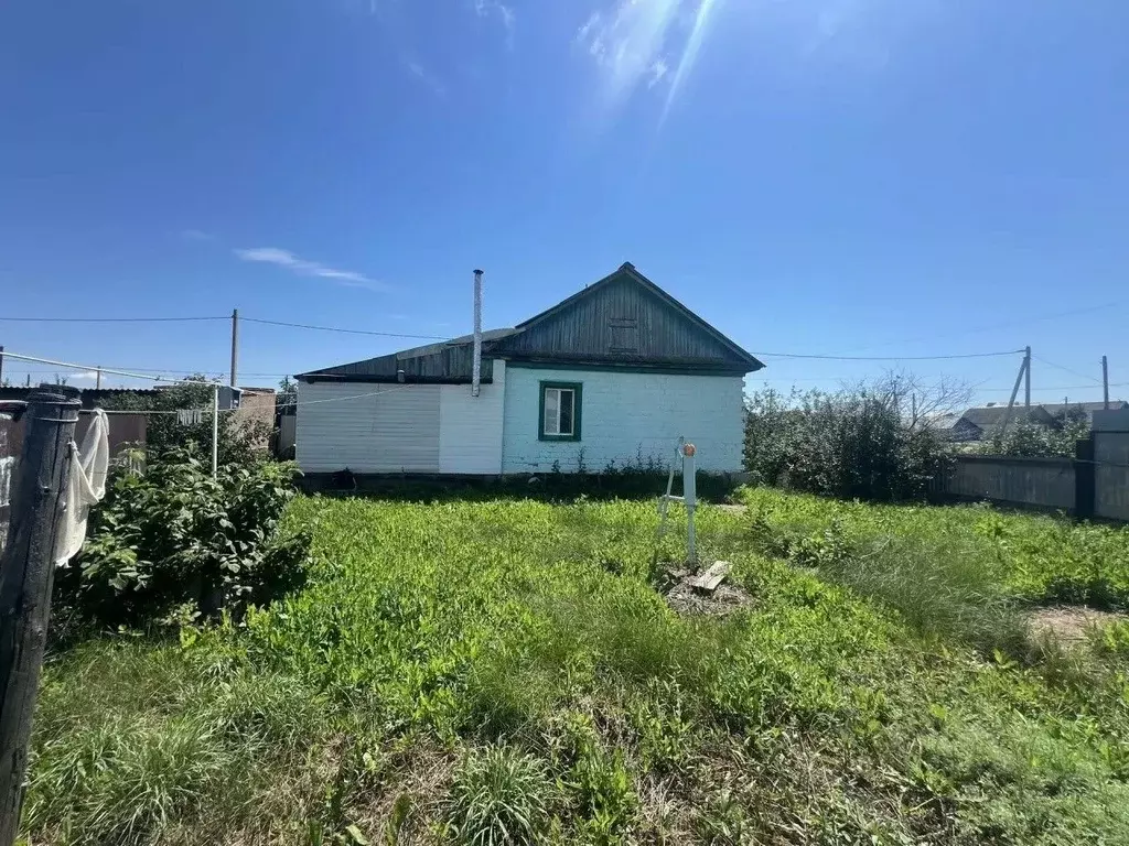 Дом в Оренбургская область, пос. Новосергиевка ул. Суворова, 62 (60 м) - Фото 1