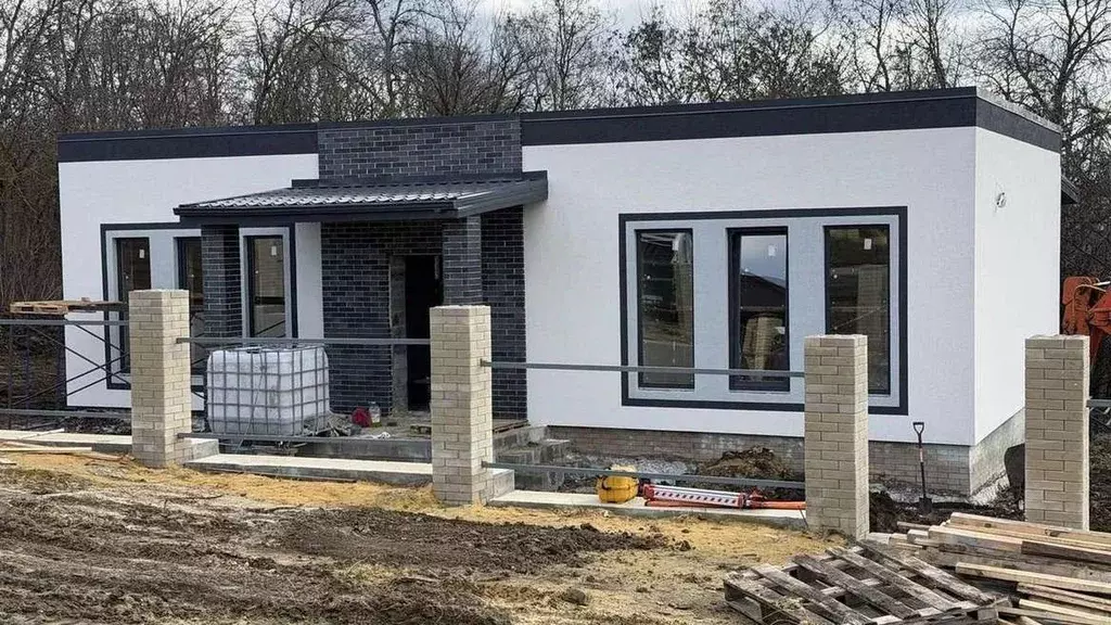 Дом в Белгородская область, Белгород Юго-Западный-2.1 мкр, ул. ... - Фото 1