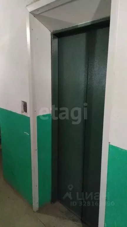 Гараж в Тюменская область, Тюмень ул. 50 лет Октября, 12 (18 м) - Фото 2