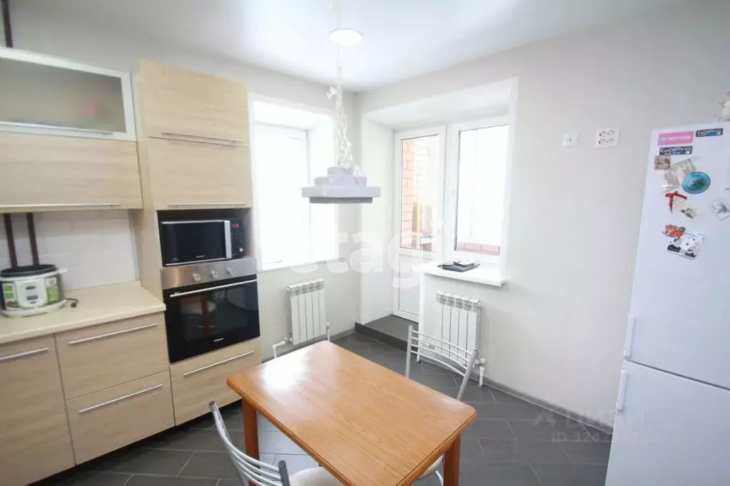 2-к кв. Костромская область, Кострома Заволжская ул., 219 (63.9 м) - Фото 1