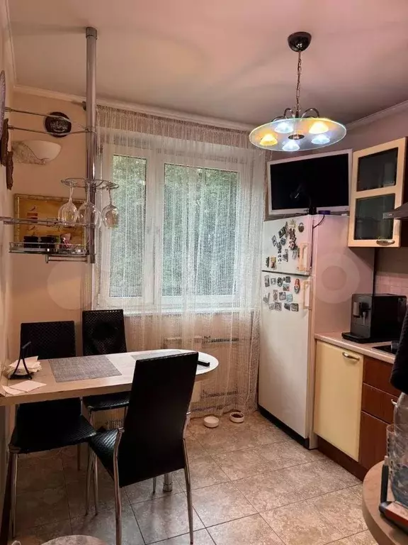 2-к. квартира, 60 м, 2/12 эт. - Фото 0