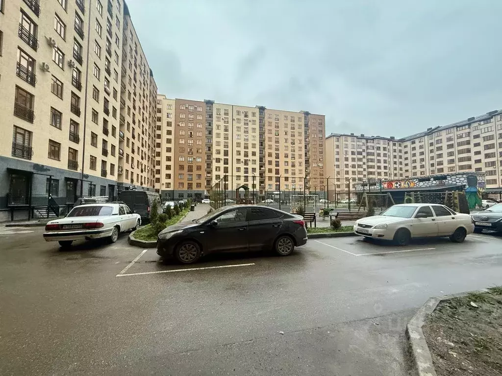 1-к кв. Кабардино-Балкария, Нальчик ул. Шарданова, 48к3 (50.0 м) - Фото 1