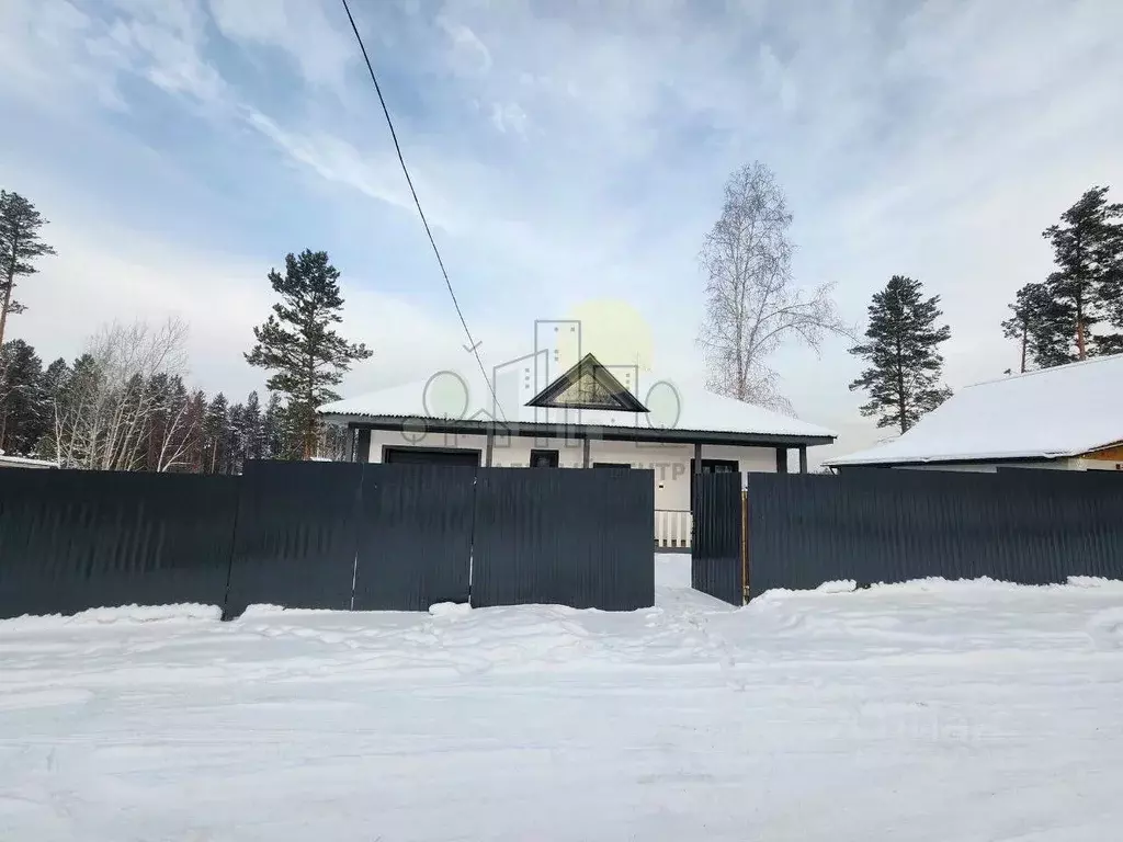 Дом в Иркутская область, Иркутский муниципальный округ, с. Мамоны пер. ... - Фото 1