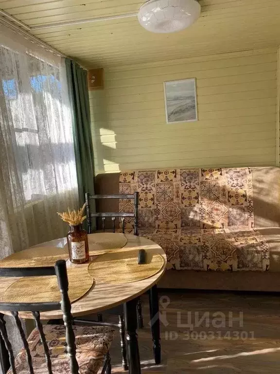 Дом в Алтай, Чемальский район, пос. Усть-Сема ул. Луговая, 6 (30 м) - Фото 1