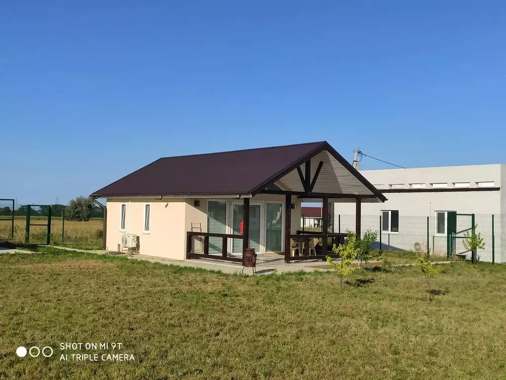 Дом в Крым, Ленинский район, Челядиновское с/пос, Военный Городок кп ... - Фото 1