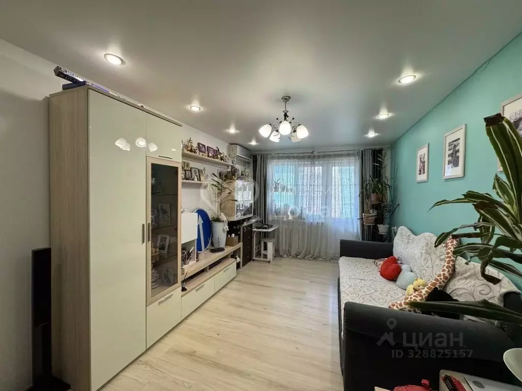 3-к кв. Волгоградская область, Волгоград Пролетарская ул., 25 (61.3 м) - Фото 1