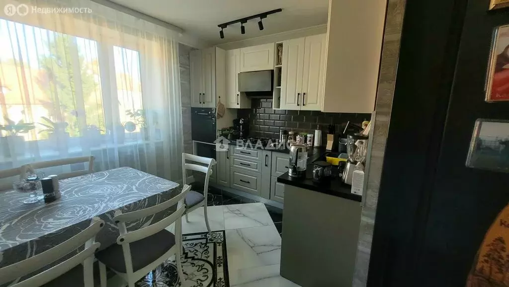 3-комнатная квартира: Калининград, Кронштадтская улица, 10 (85 м) - Фото 1