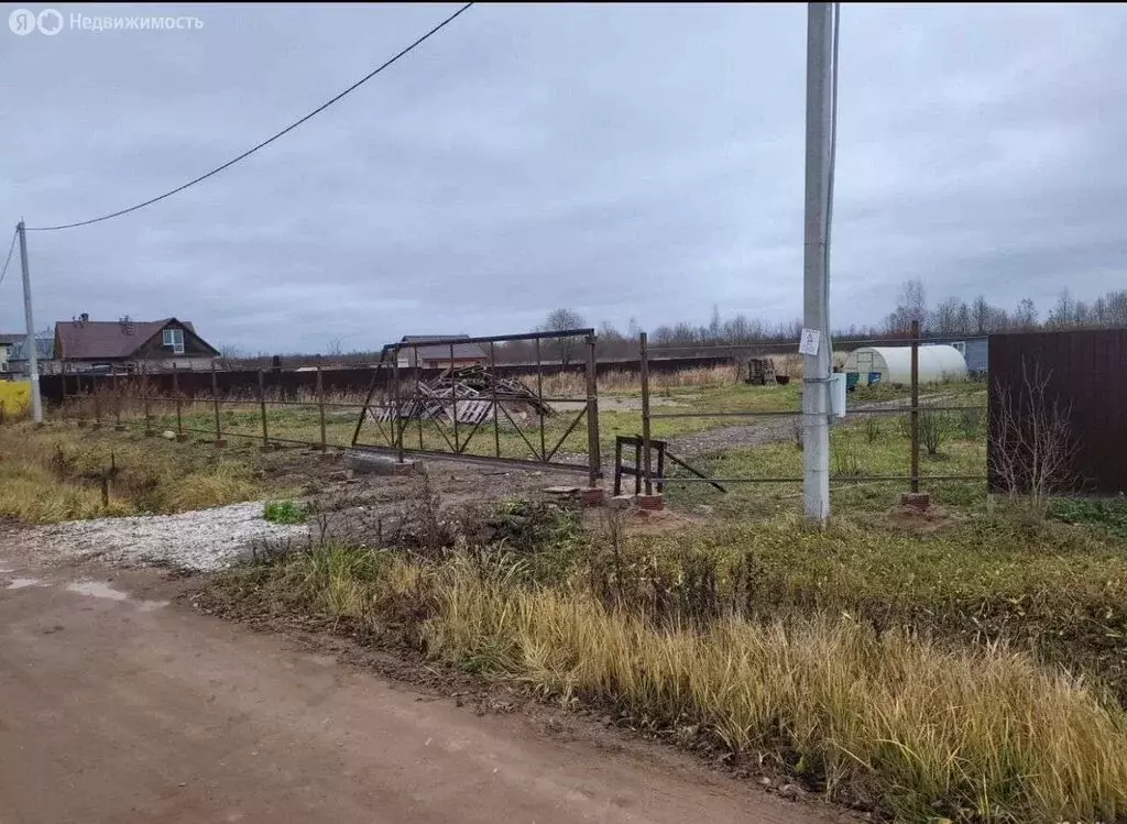Участок в деревня Берёзовка, Полевая улица (15 м) - Фото 1