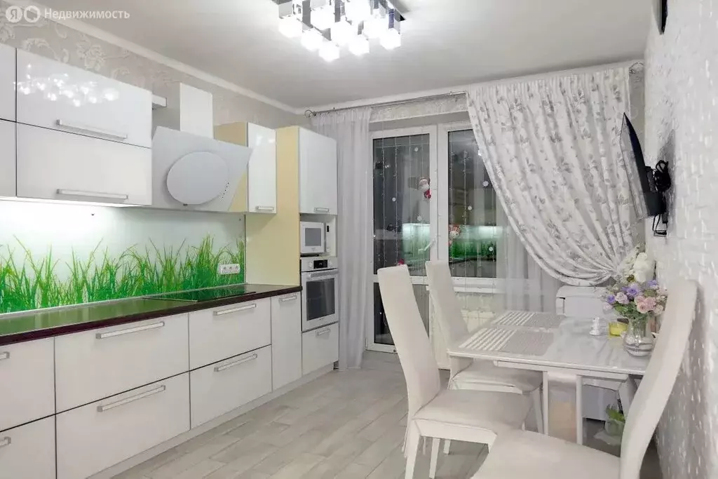 2-комнатная квартира: Пермь, Янаульская улица, 18 (57.5 м) - Фото 2