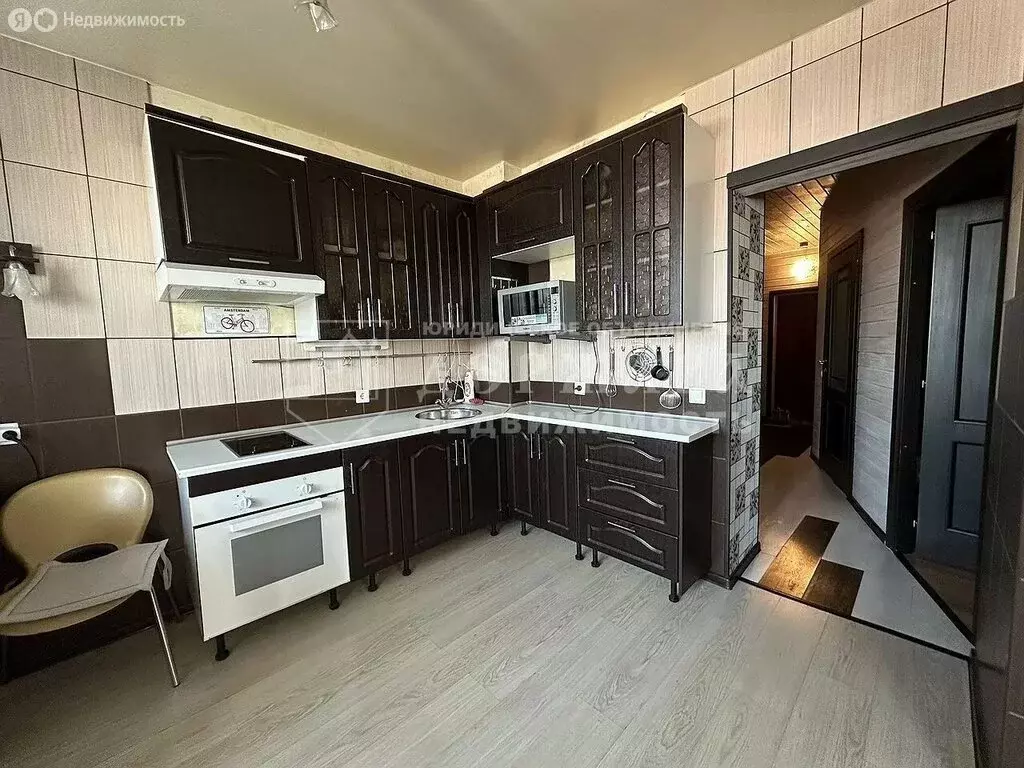 3-комнатная квартира: Кемерово, Притомский проспект, 7/6 (92.5 м) - Фото 1