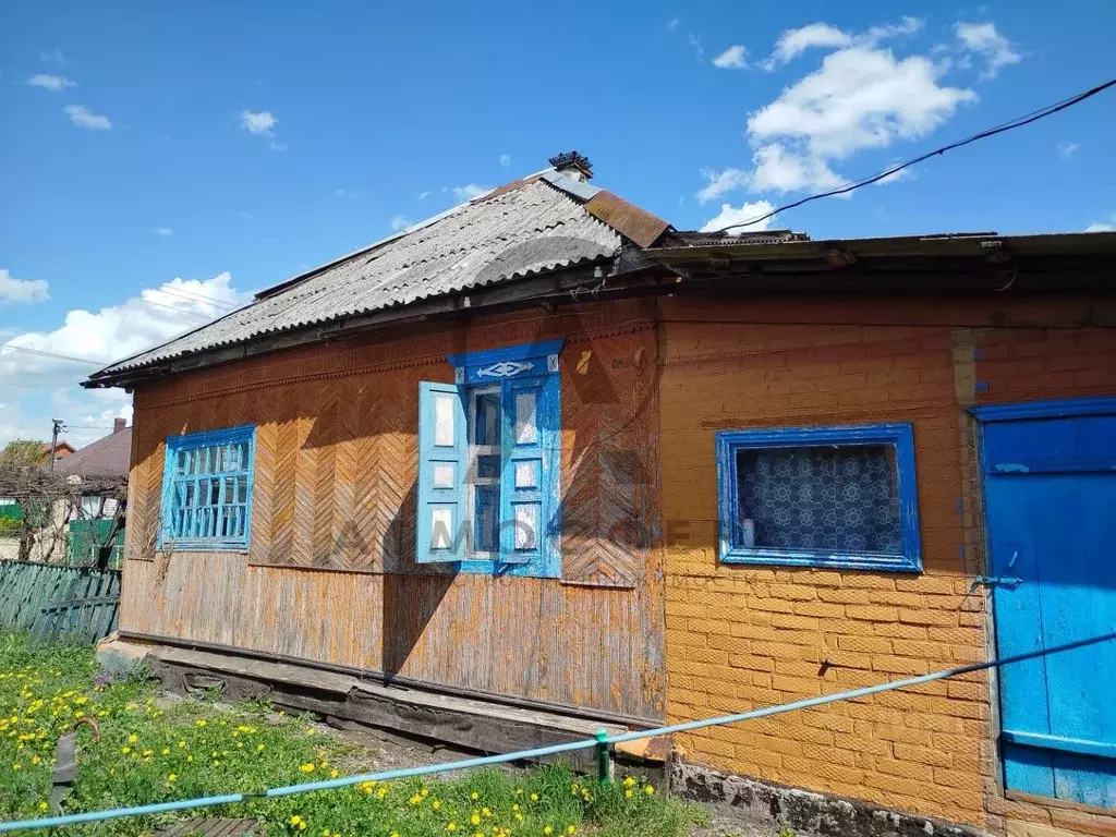 Дом в Краснодарский край, Апшеронск ул. Фрунзе (42 м) - Фото 1