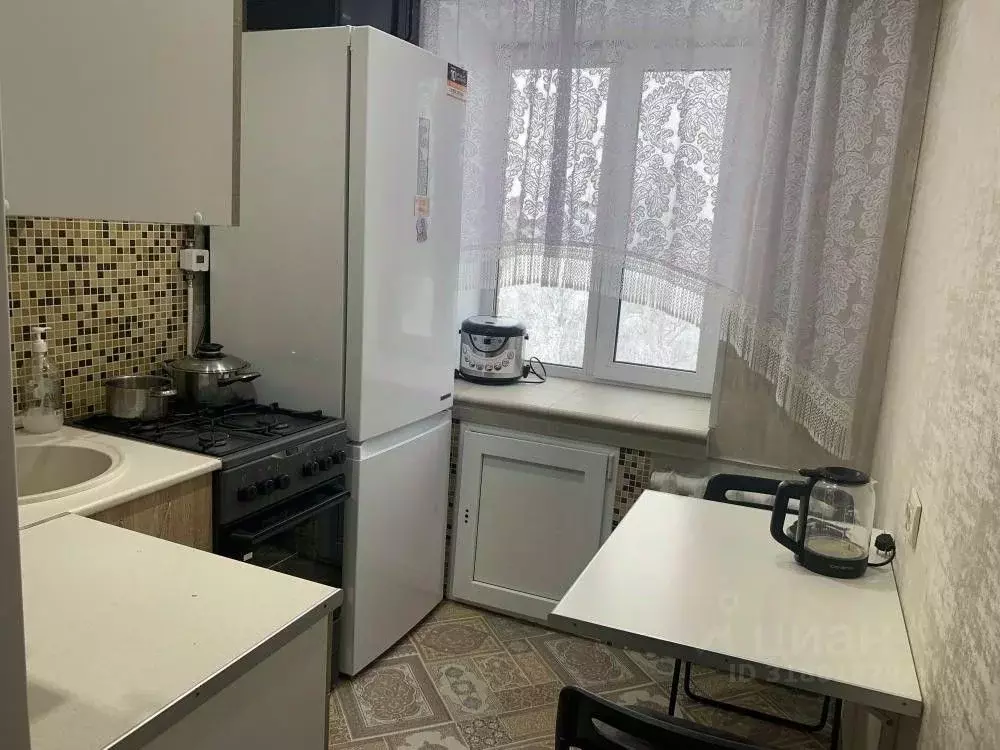 1-к кв. Омская область, Омск ул. 21-я Амурская, 32 (29.3 м) - Фото 0