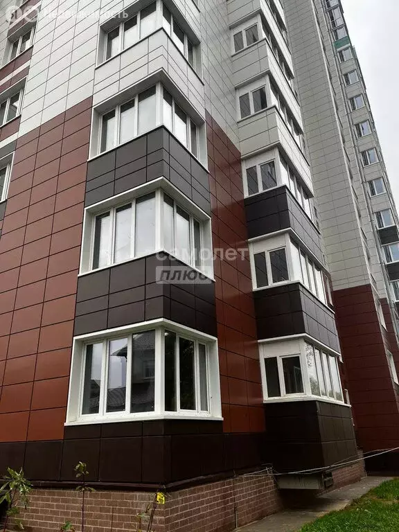 2-комнатная квартира: Смоленск, улица Александра Степанова, 12 (57 м) - Фото 1