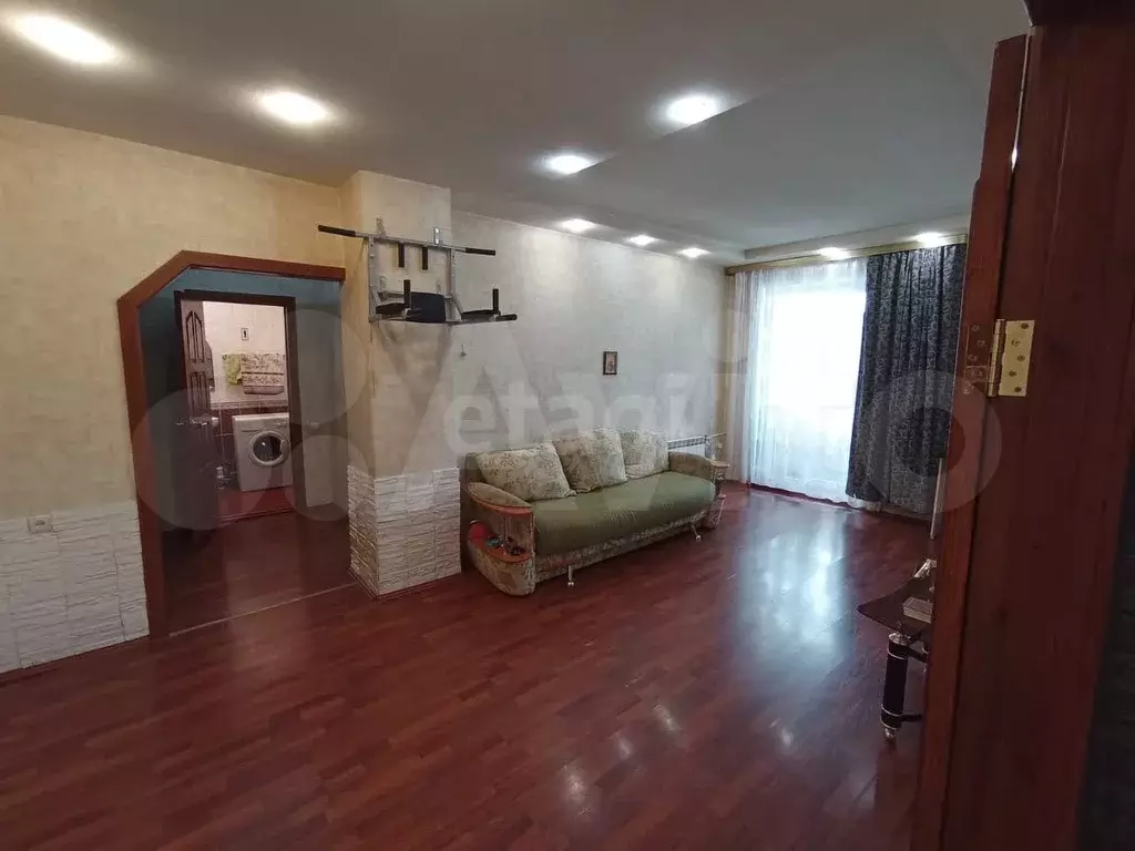 2-к. квартира, 61 м, 3/3 эт. - Фото 1