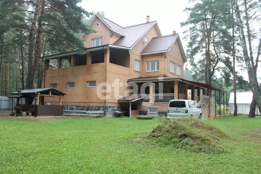 Дом в Калужская область, Жуковский муниципальный округ, Троицкое ... - Фото 1