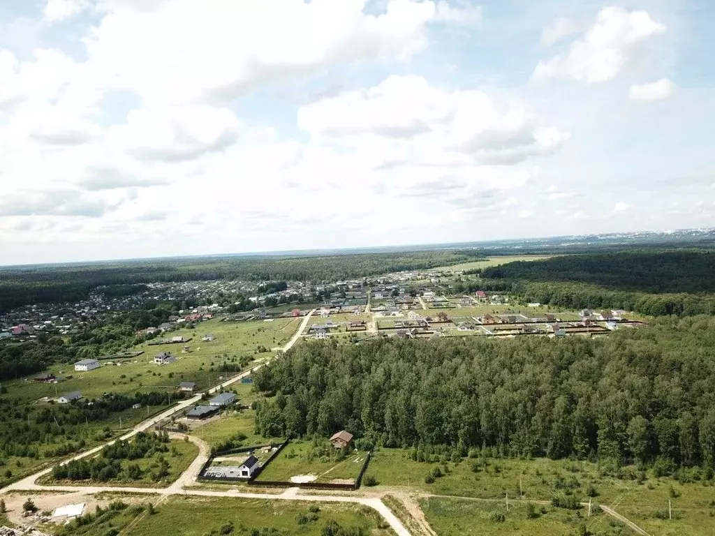 Участок в Владимирская область, Владимир д. Уварово, пер. 2-й ... - Фото 0