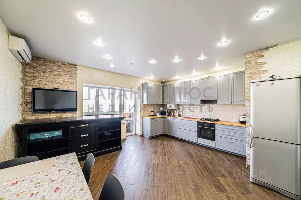 3-к кв. Липецкая область, Липецк ул. Минина, 3 (122.0 м) - Фото 2