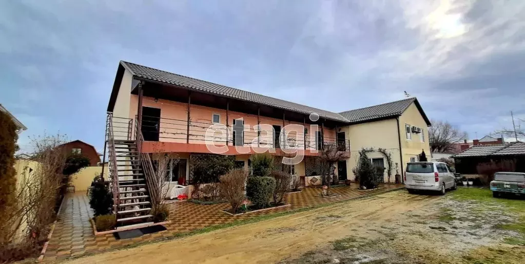 Дом в Краснодарский край, Темрюкский район, Ахтанизовское с/пос, пос. ... - Фото 1