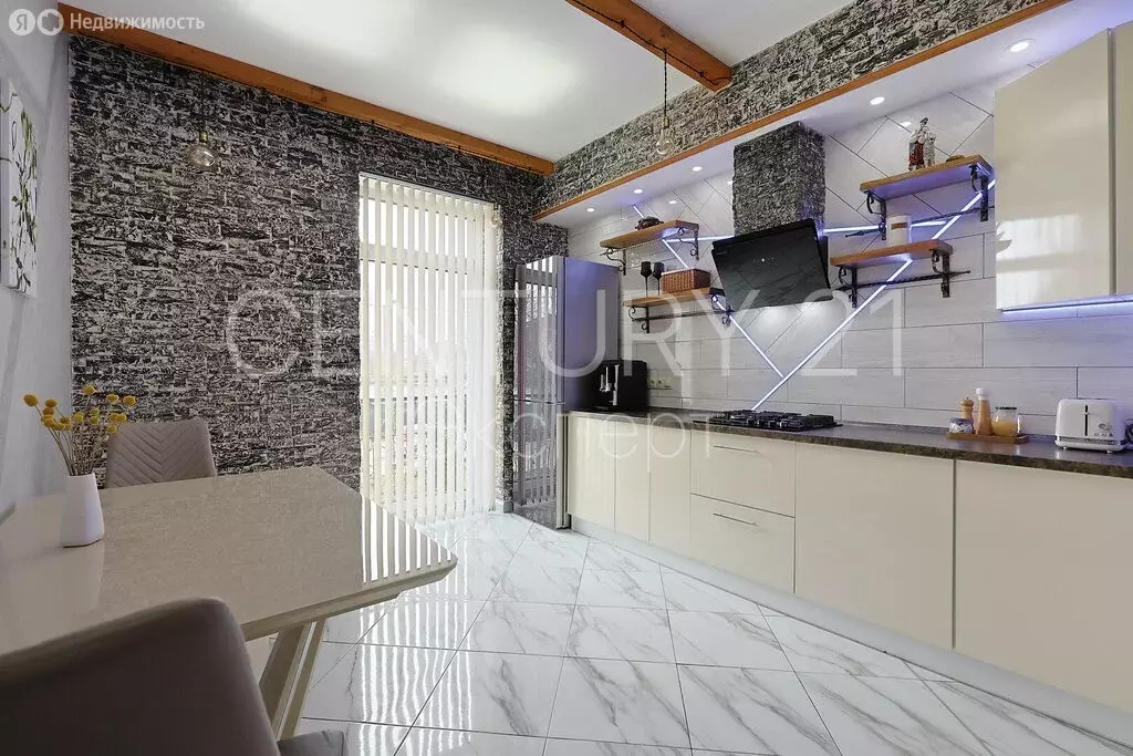 2-комнатная квартира: Калининград, Орудийная улица, 94 (66 м) - Фото 2