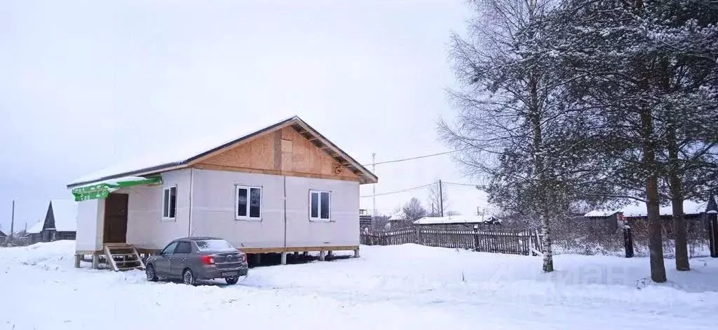 Дом в Вологодская область, пос. Сосновка ул. Вологодская (88 м) - Фото 0