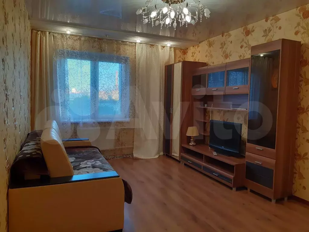 1-к. квартира, 38 м, 8/10 эт. - Фото 0