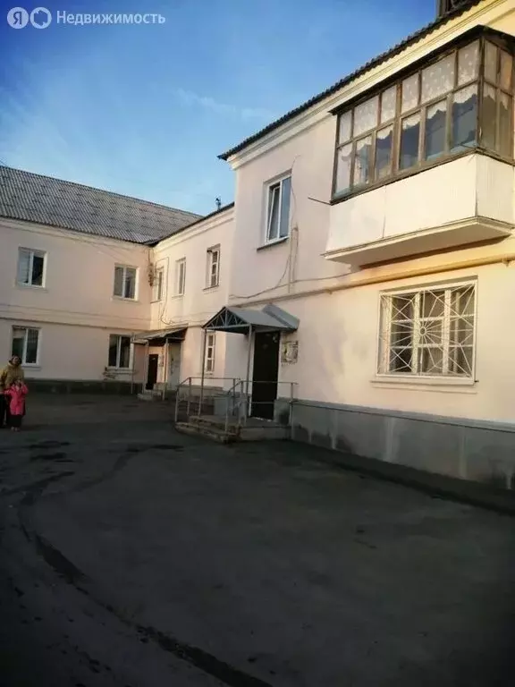 2-комнатная квартира: Каменск-Уральский, Октябрьская улица, 23 (60 м) - Фото 1