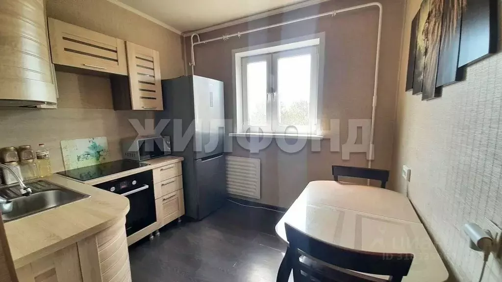 2-к кв. Ханты-Мансийский АО, Когалым Сибирская ул., 1 (45.8 м) - Фото 0